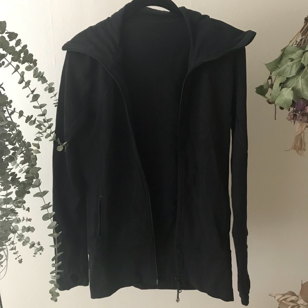 Black Lululemon Stride Jacket